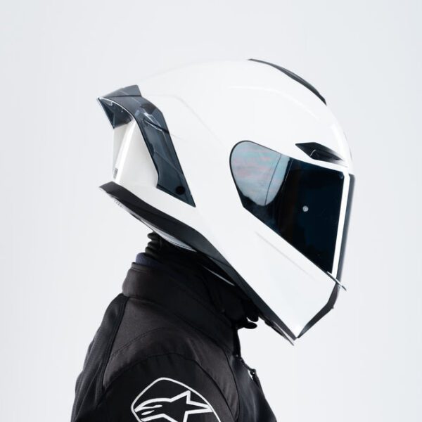 X Helmet R1SV - Shiny White (Free Black Visor) - Image 2