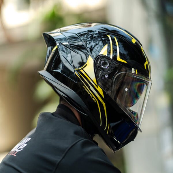 X Helmet R1SV - Blazing Gold (Clear & Black Visor Included)