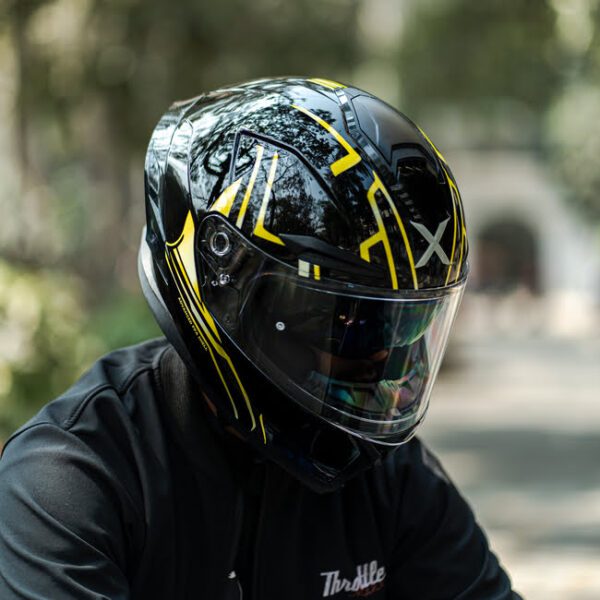 X Helmet R1SV - Blazing Gold (Clear & Black Visor Included) - Image 4