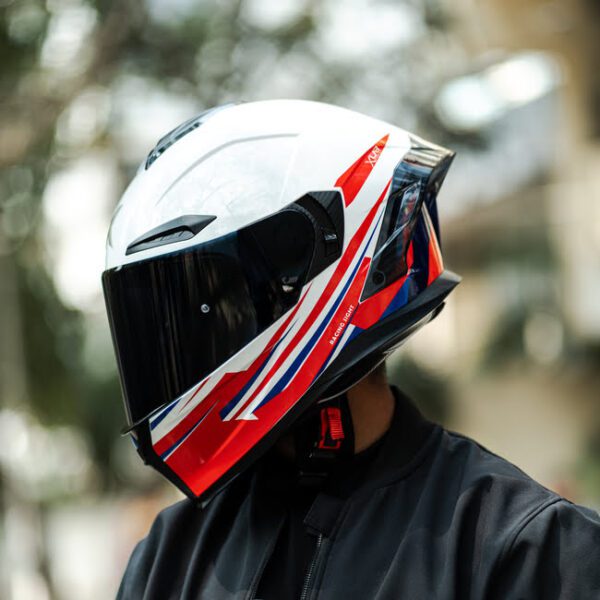 X Helmet R1SV - SuperSonic White (Clear & Black Visor Included) - Image 2