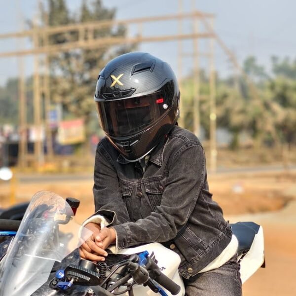 GearX X3- Carbon Mania (ARMOR Shell| HEXAFORM Padding| Dual Jetstream Ventilation)